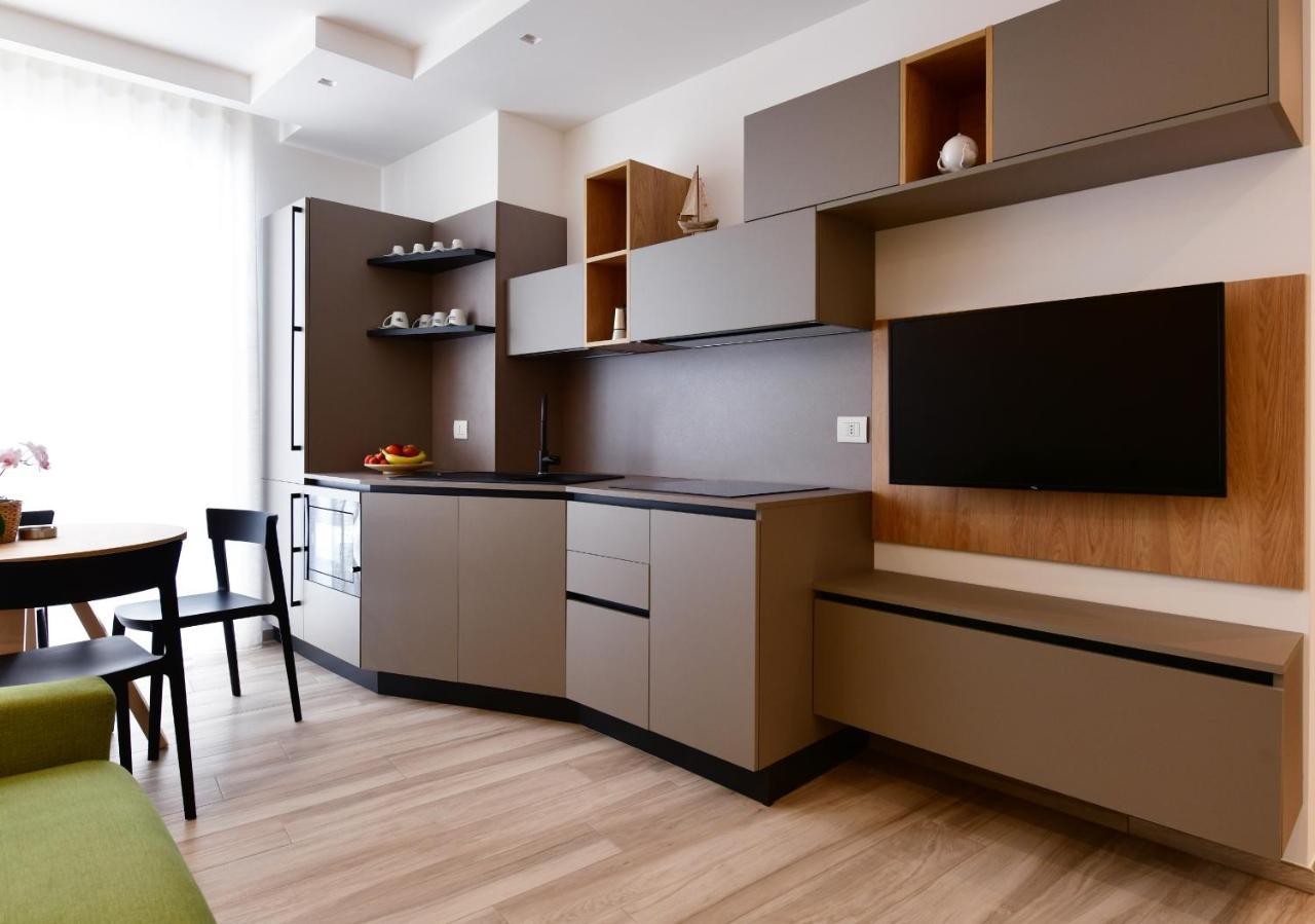 פולינאנו א מארה Vilu Suite Centro מראה חיצוני תמונה