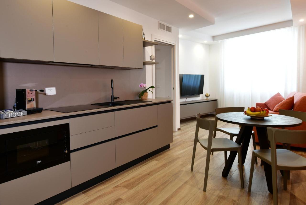 פולינאנו א מארה Vilu Suite Centro מראה חיצוני תמונה